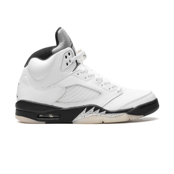 jordan-air-jordan-5-white-black_23607030_55492409_2048.jpg